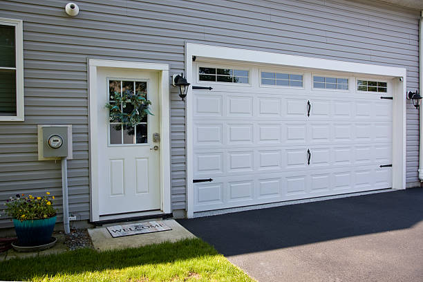 24/7 Emergency Garage Door Panel Replacement experts in Hancock County County, WV